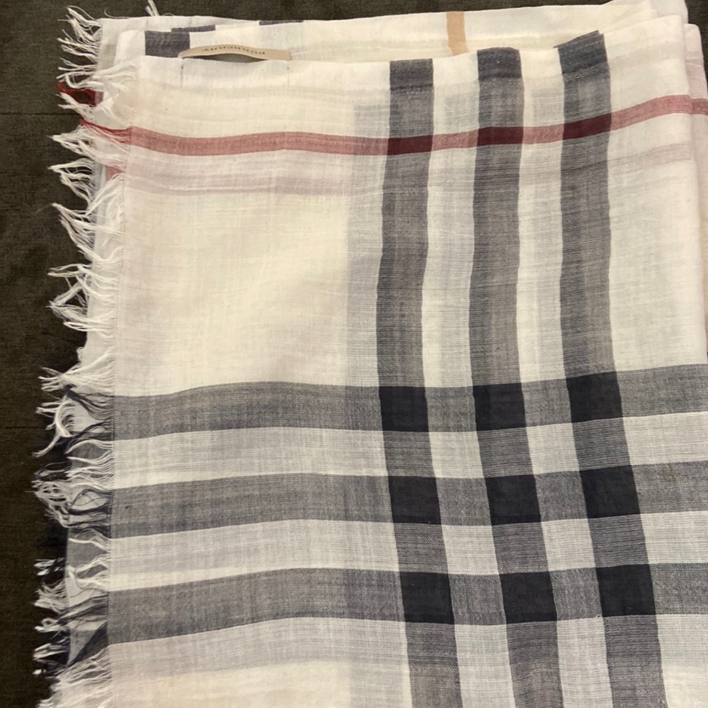 Burberry check scarf